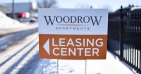 custom yard signs and outdoor signs