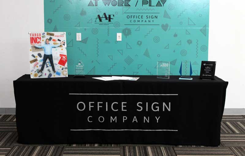 Banners & Tradeshow/Event Signs